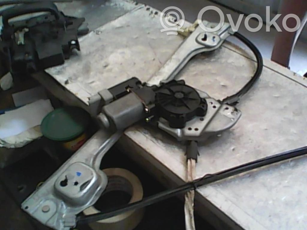 Peugeot 1007 Elektryczny podnośnik szyby drzwi przednich 