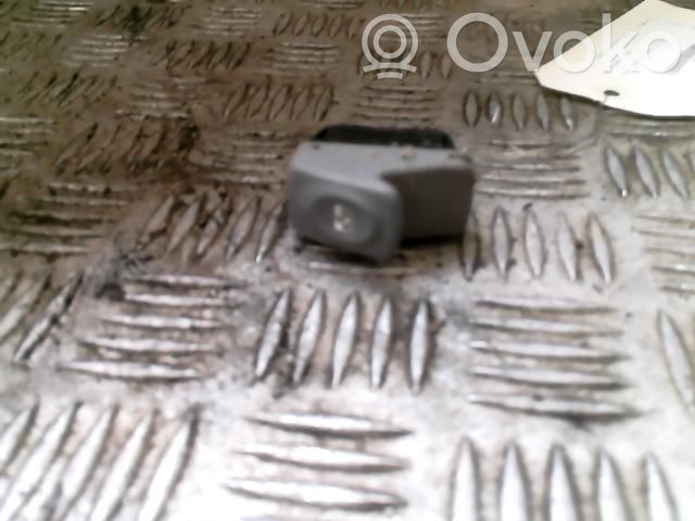 Renault Twingo I Interruptor del elevalunas eléctrico 