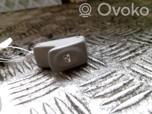 Renault Twingo I Electric window control switch 