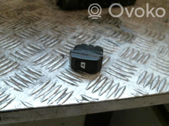 Citroen Xsara Picasso Electric window control switch 