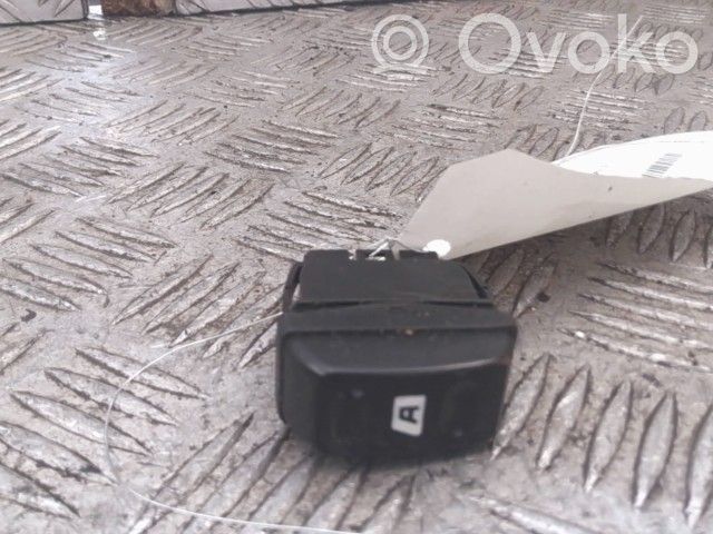 Citroen Xsara Picasso Electric window control switch 