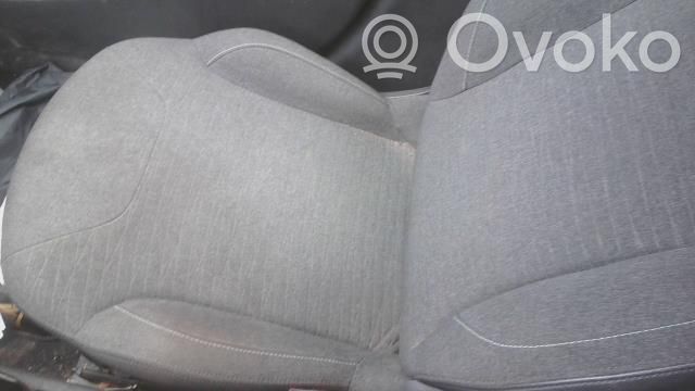 Citroen C3 Etumatkustajan istuin 