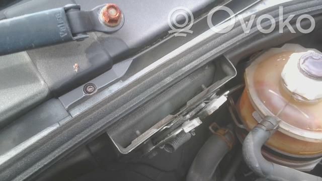 Renault Clio I Engine bonnet/hood lock/catch 