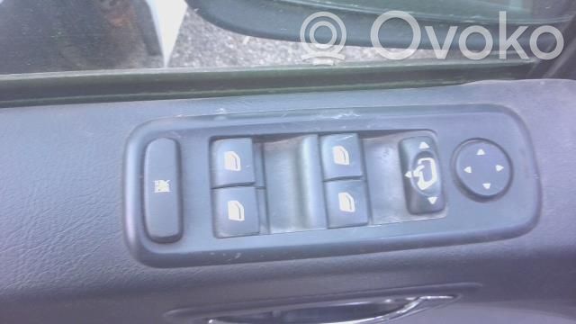 Peugeot 807 Electric window control switch 