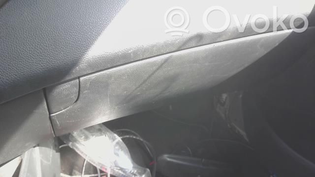 Hyundai i30 Juego guantera 