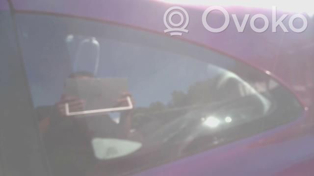 Rear side window   1552005