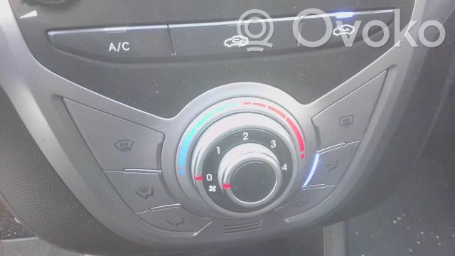 Hyundai ix20 Panel klimatyzacji 