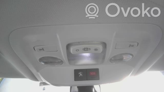 Peugeot 2008 I Front seat light 