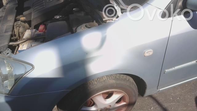 Toyota Corolla E120 E130 Sparnas 