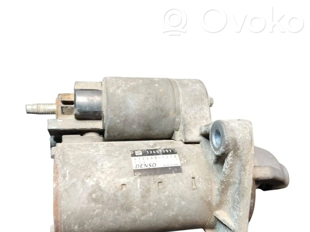 Starteris   12657797