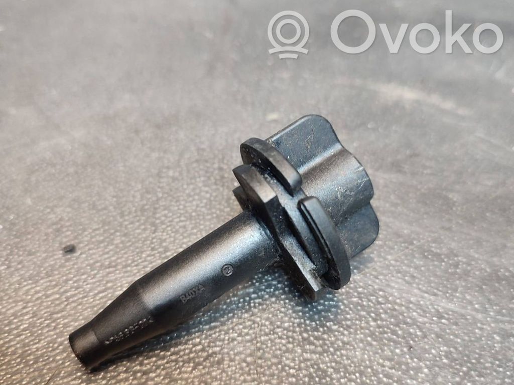 Ford S-MAX Radiator mount bracket 