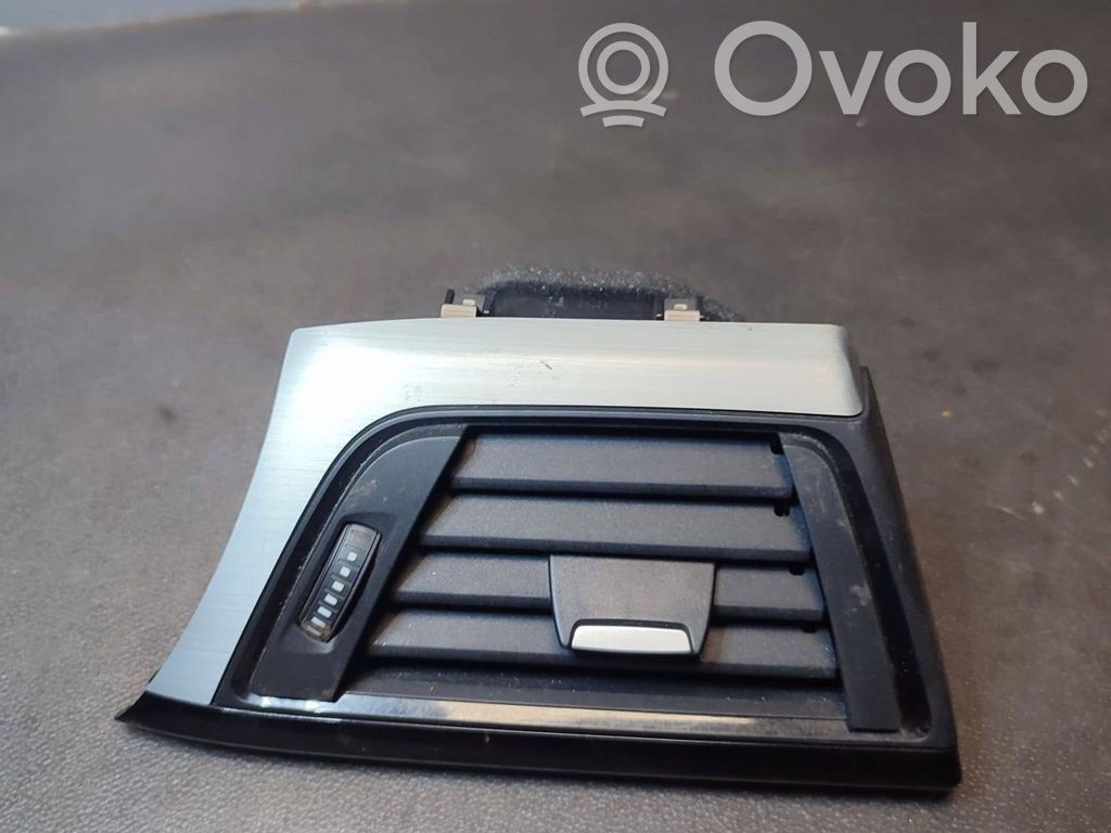 BMW 3 F30 F35 F31 Grilă ventilație/ramă laterală bord 