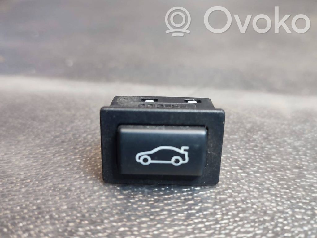 BMW 3 F30 F35 F31 Tailgate opening switch 