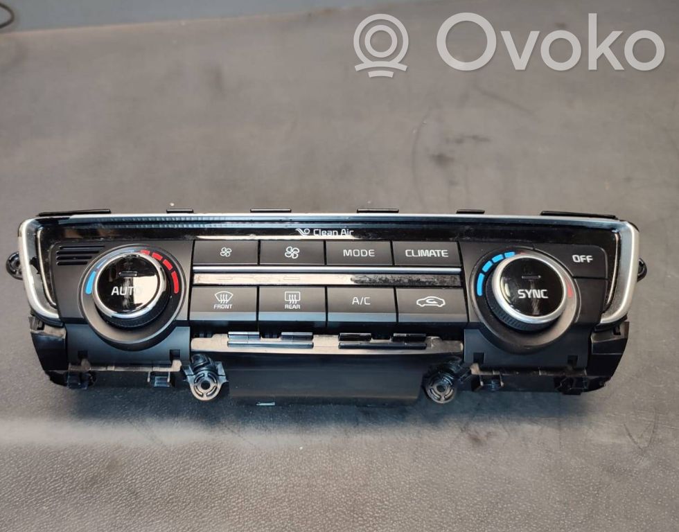 KIA Optima Climate control unit 