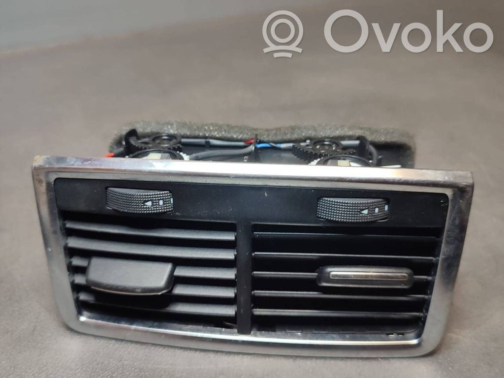 Audi Q7 4L Rejilla de ventilación trasera 