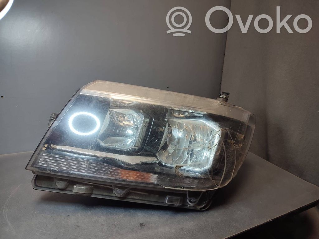 Volkswagen Crafter Lampa przednia 