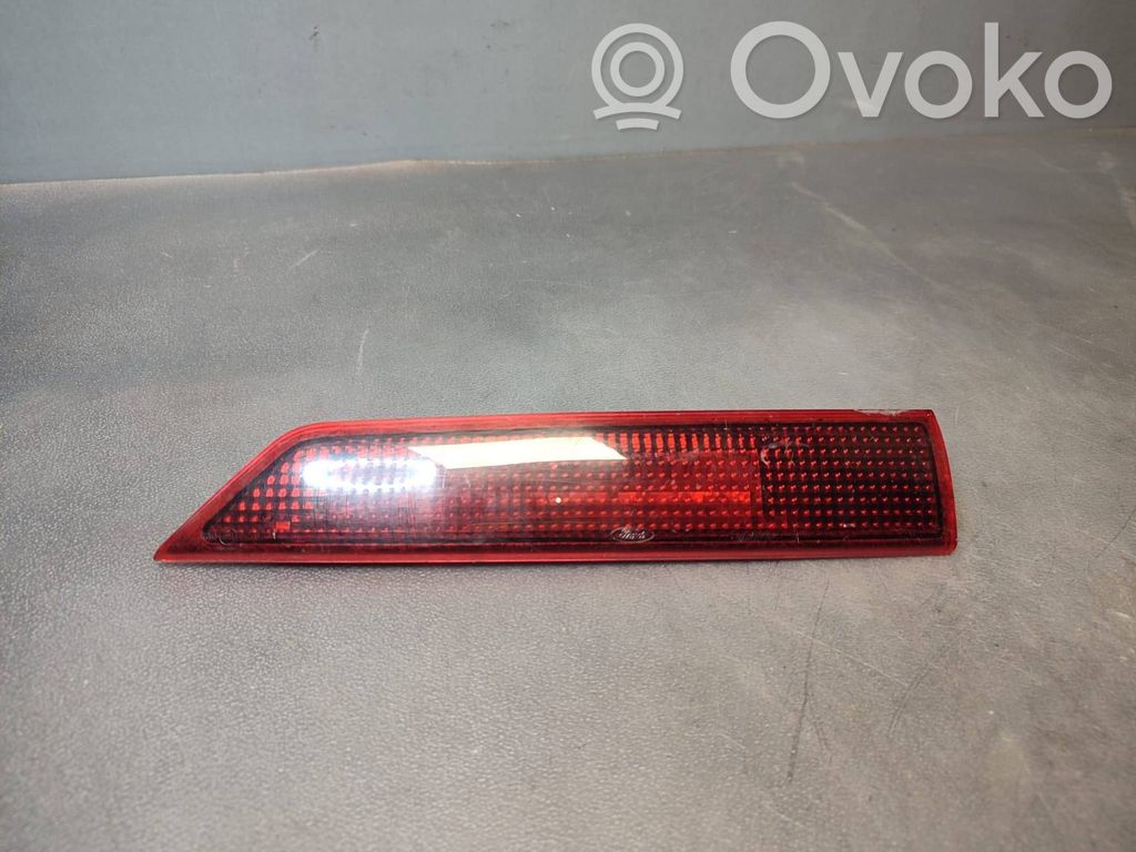 Kolmas/lisäjarruvalo   BK2113N408BD