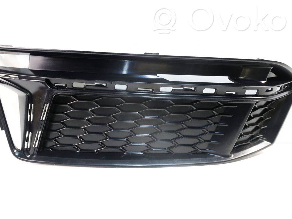 Audi A4 S4 B9 8W Mascherina inferiore del paraurti anteriore 