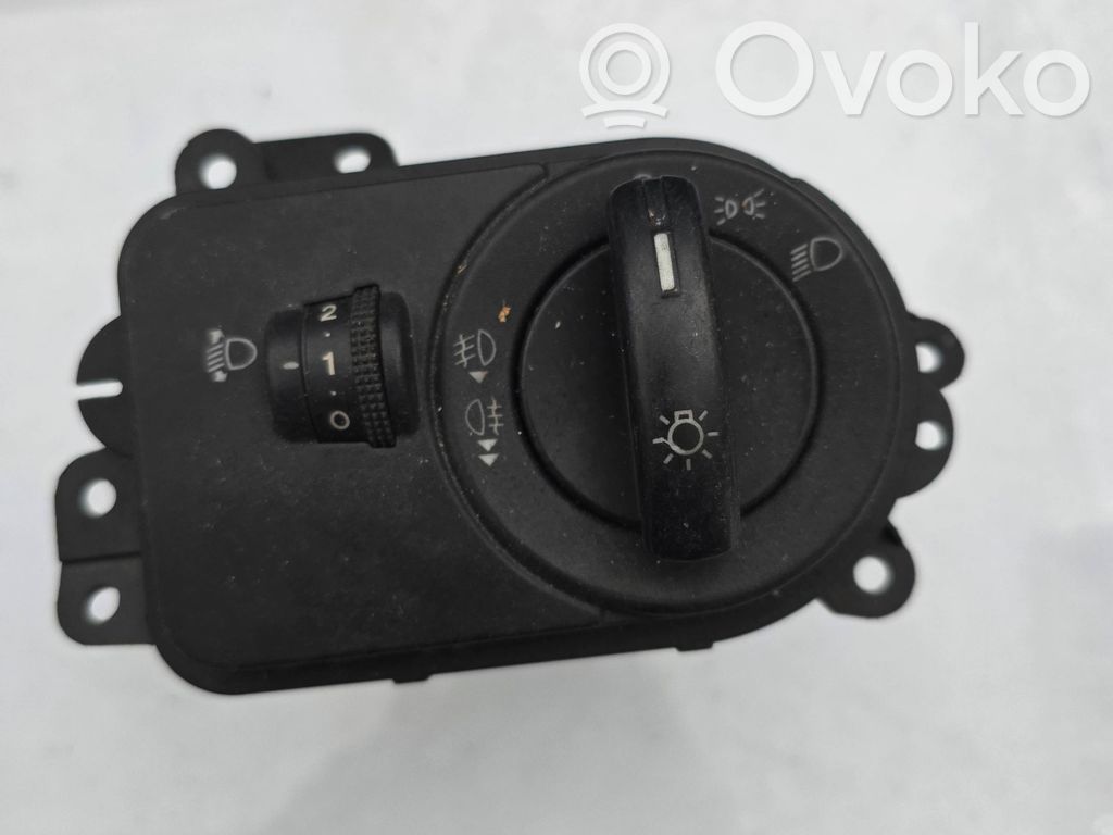 Ford Fiesta Light switch 