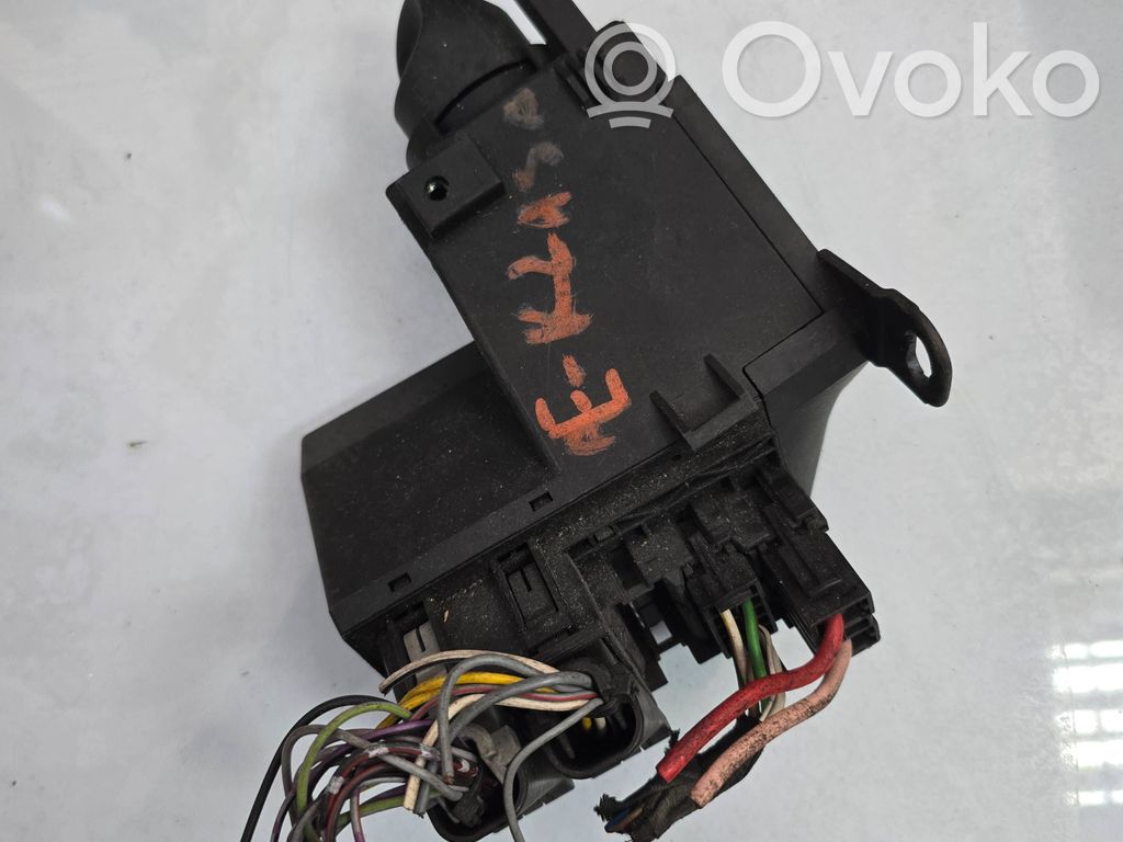 Mercedes-Benz E W210 Interruptor de luz 