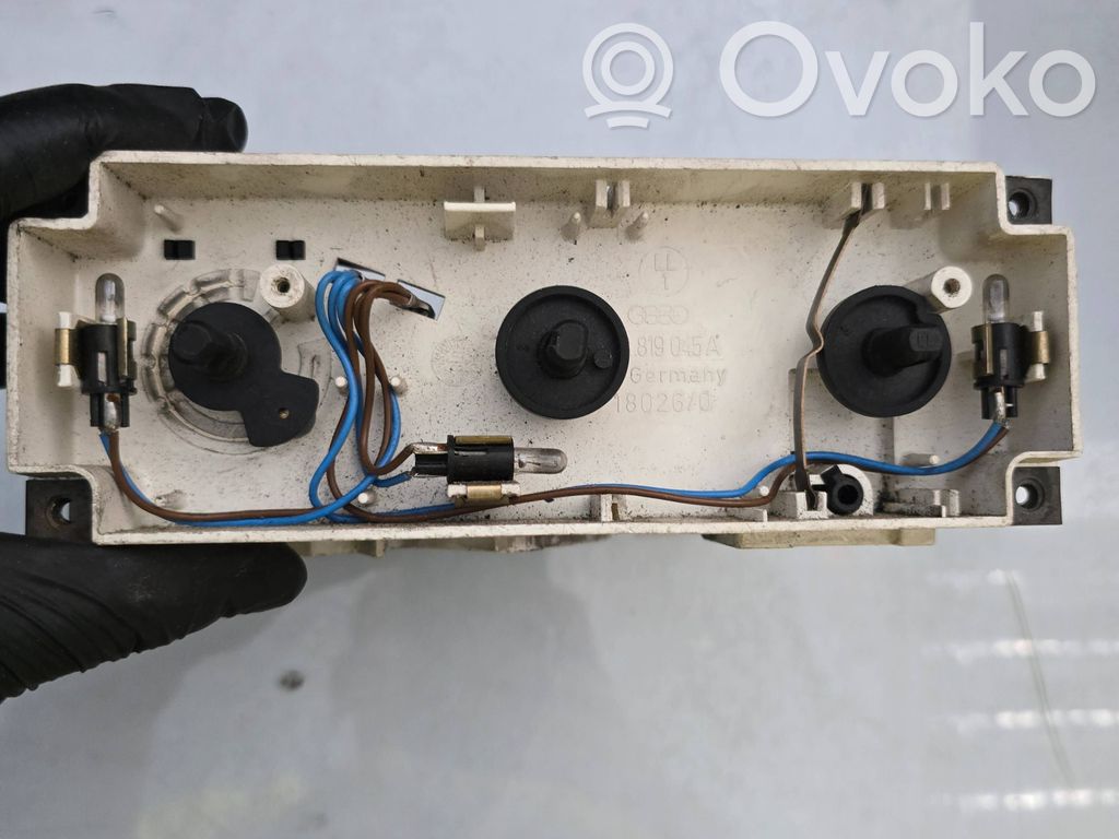 Audi 80 90 B3 Climate control unit 