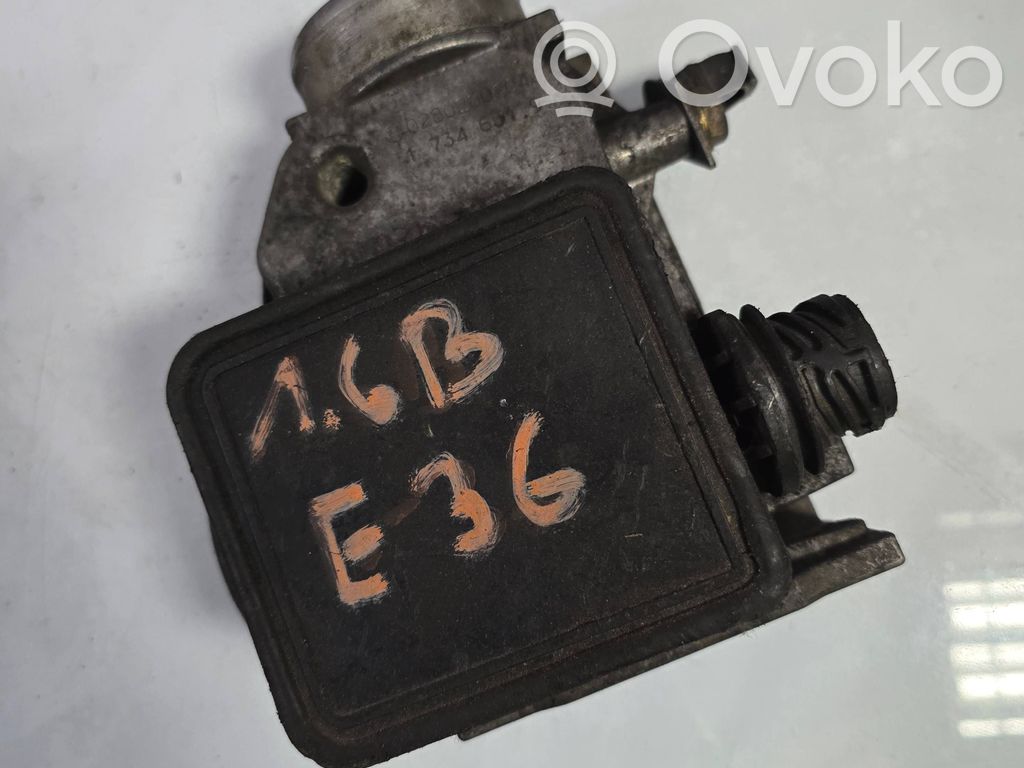 BMW 5 E34 Mass air flow meter 