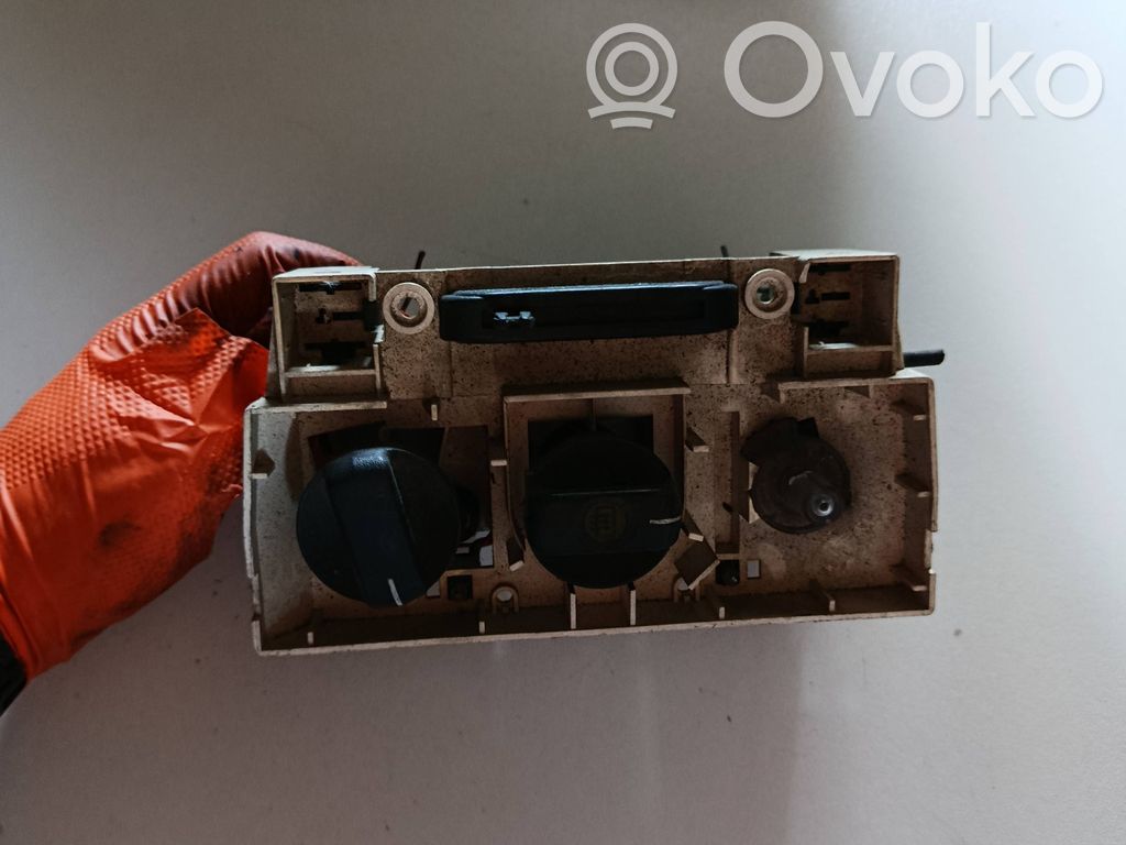 Opel Corsa B Ilmastoinnin ohjainlaite 