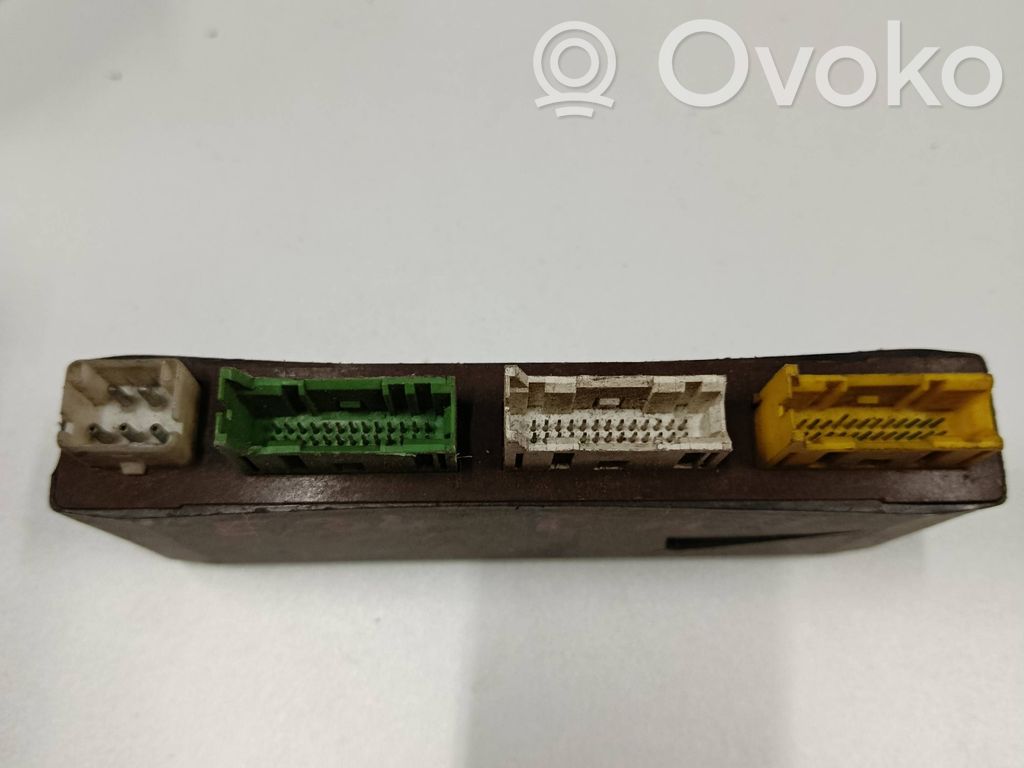 BMW 5 E34 Komforto modulis 
