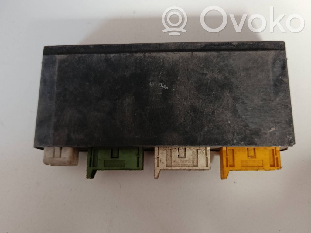 BMW 5 E34 Komforto modulis 