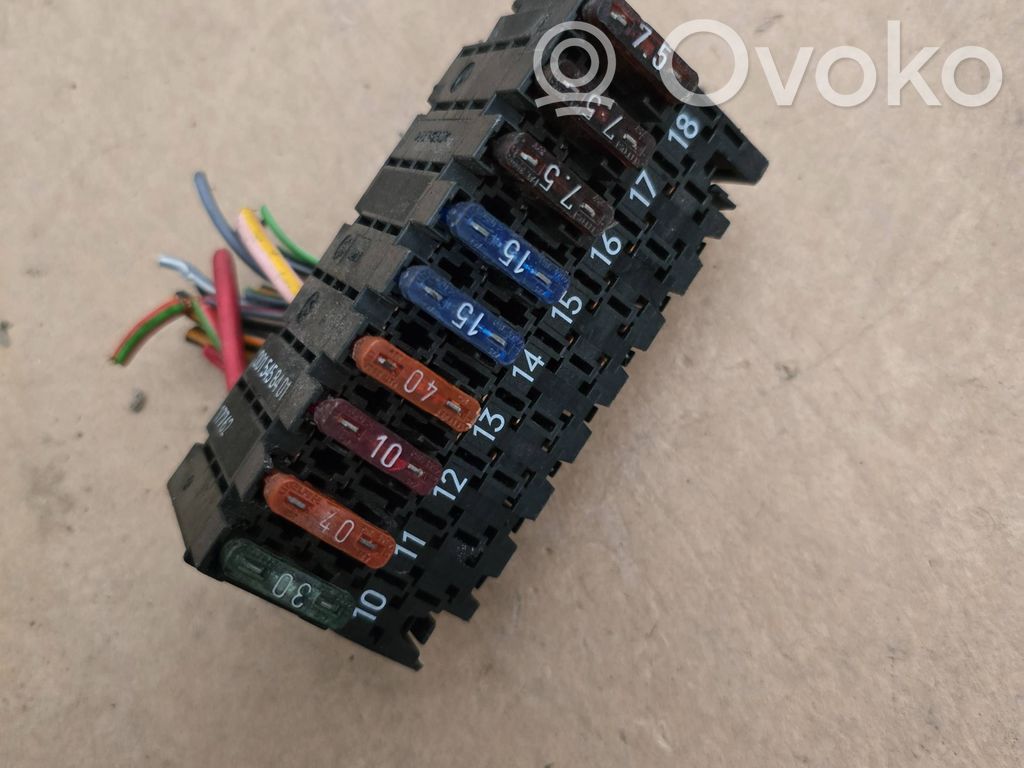 Mercedes-Benz E W211 Fuse box set 