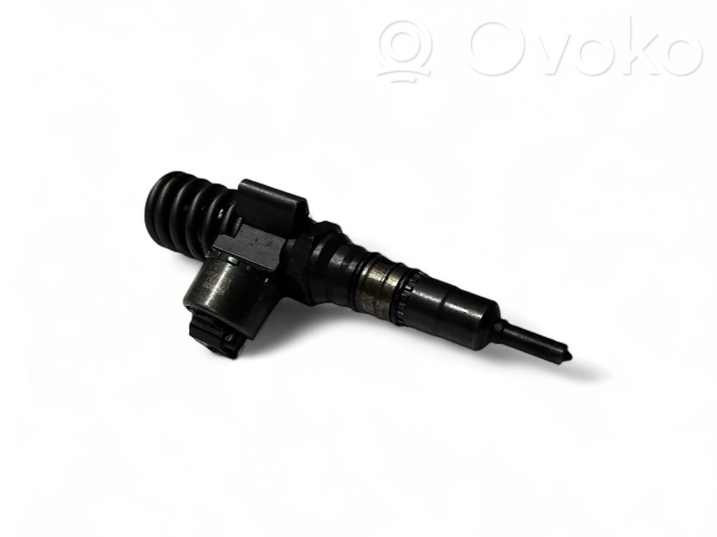 Volkswagen PASSAT B5.5 Inyector de combustible 