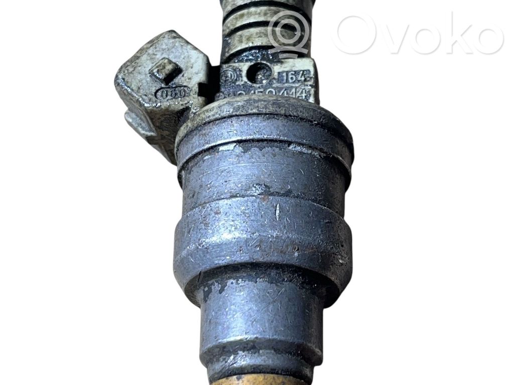 BMW 5 E34 Fuel injector 