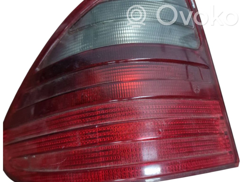 Mercedes-Benz E W210 Rear/tail lights 