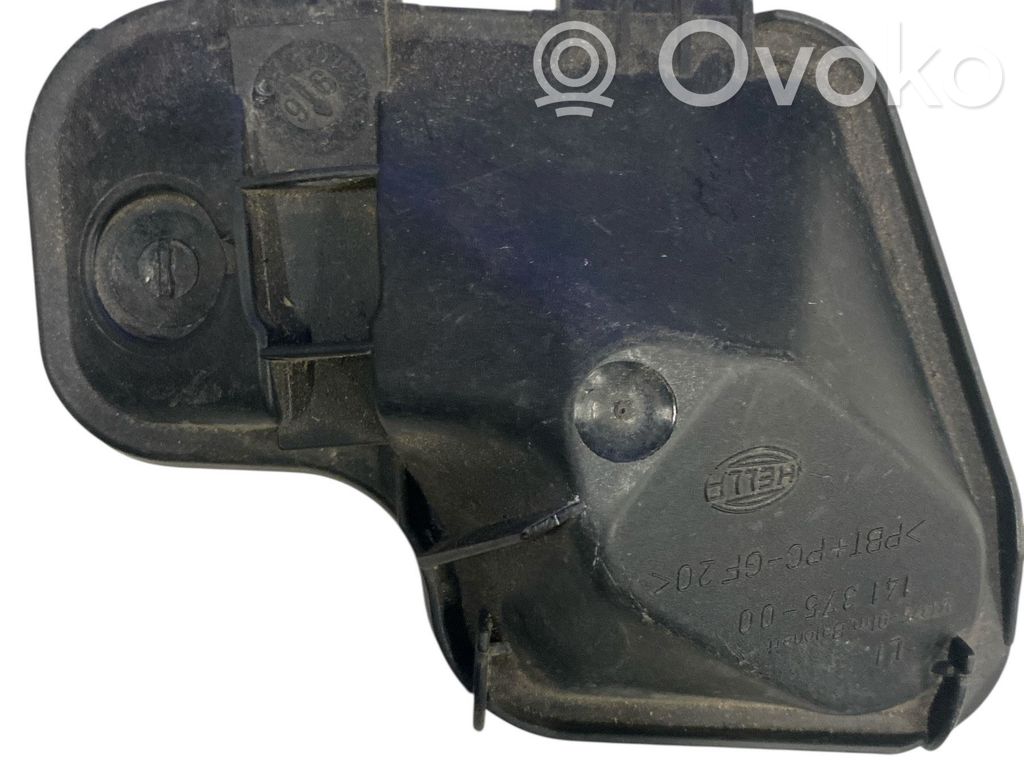 Audi A6 S6 C4 4A Osłona żarówki lampy przedniej 