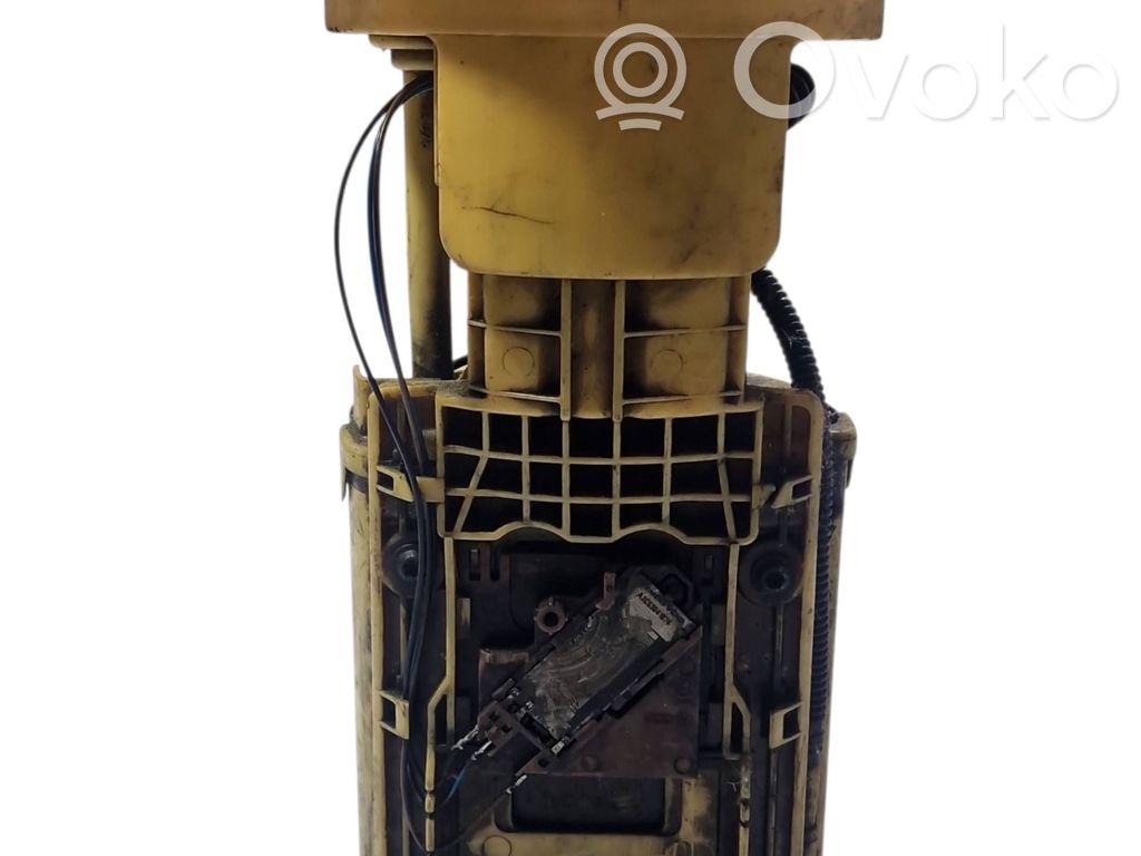 Audi A4 S4 B7 8E 8H Bomba interna de combustible 