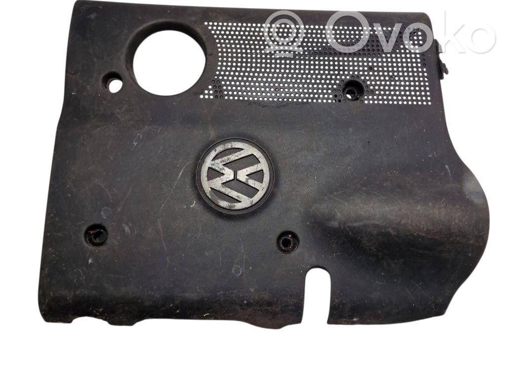 Volkswagen PASSAT B5 Engine cover (trim) 