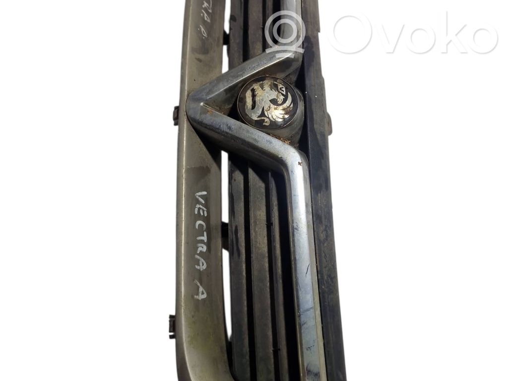 Opel Vectra B Front grill 