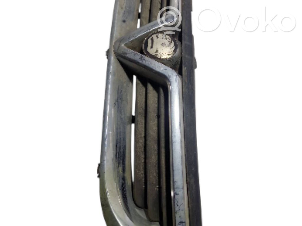 Opel Vectra B Front grill 