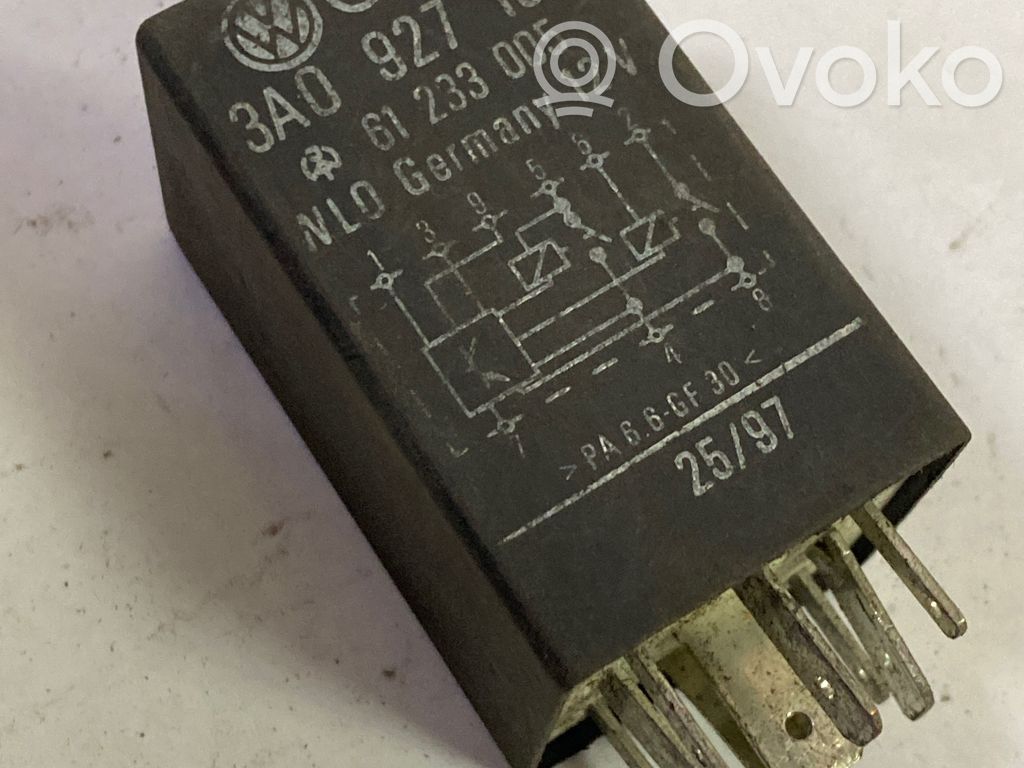 Audi A4 S4 B5 8D Kita rėlė 