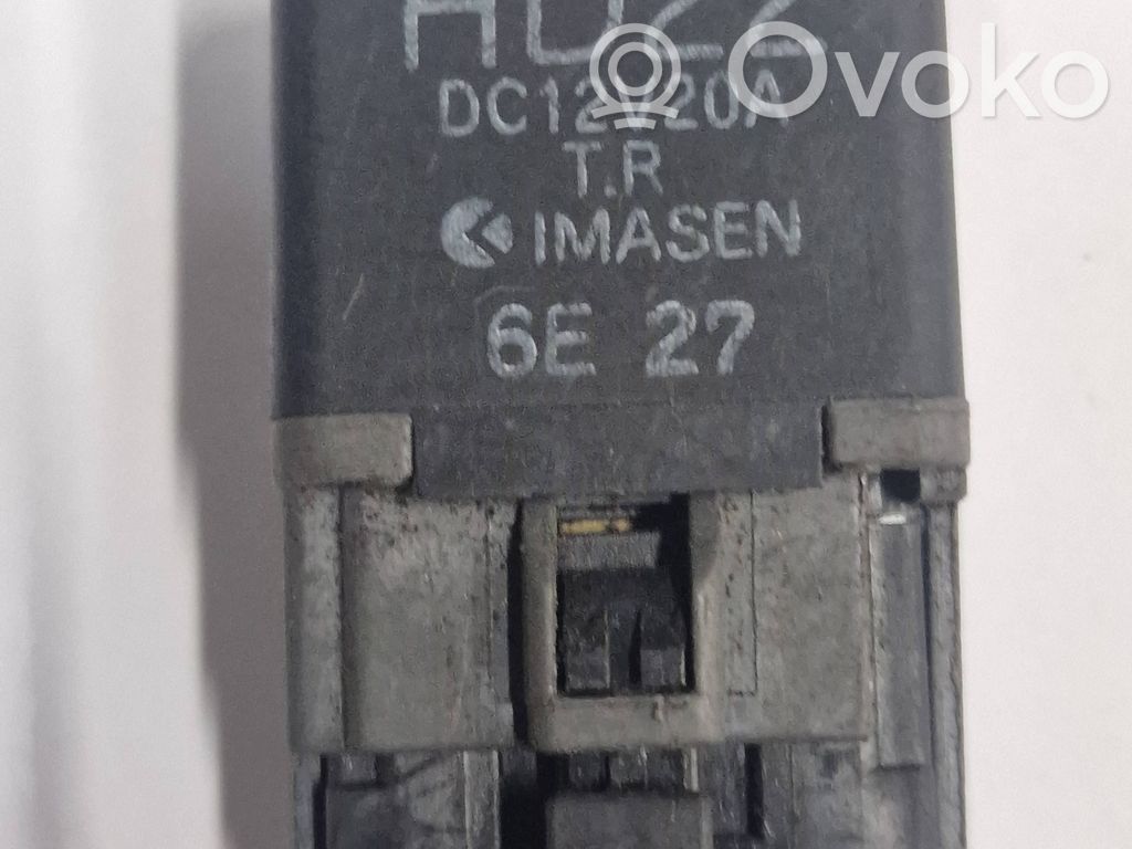 Mazda 121 Otros relés 
