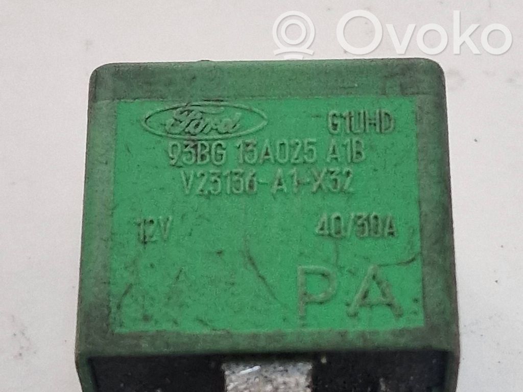 Ford Mondeo MK II Muu rele 