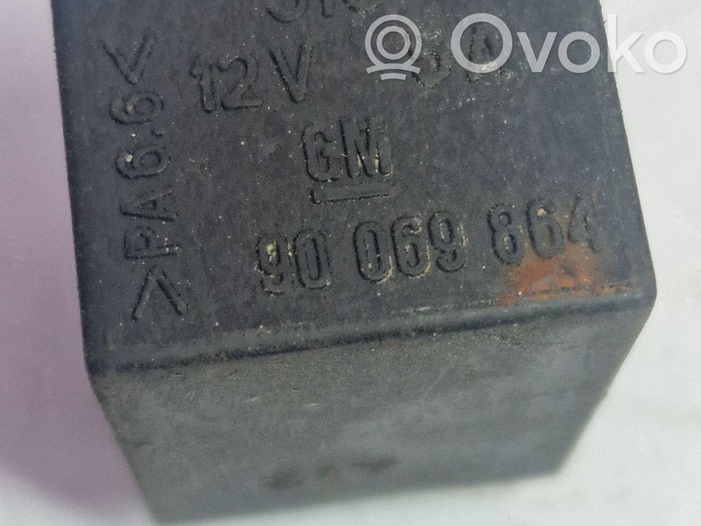 Opel Zafira A Muu rele 
