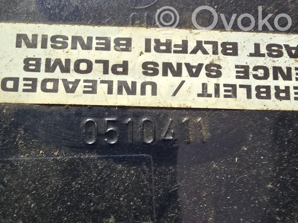 Klapka wlewu paliwa   0510411