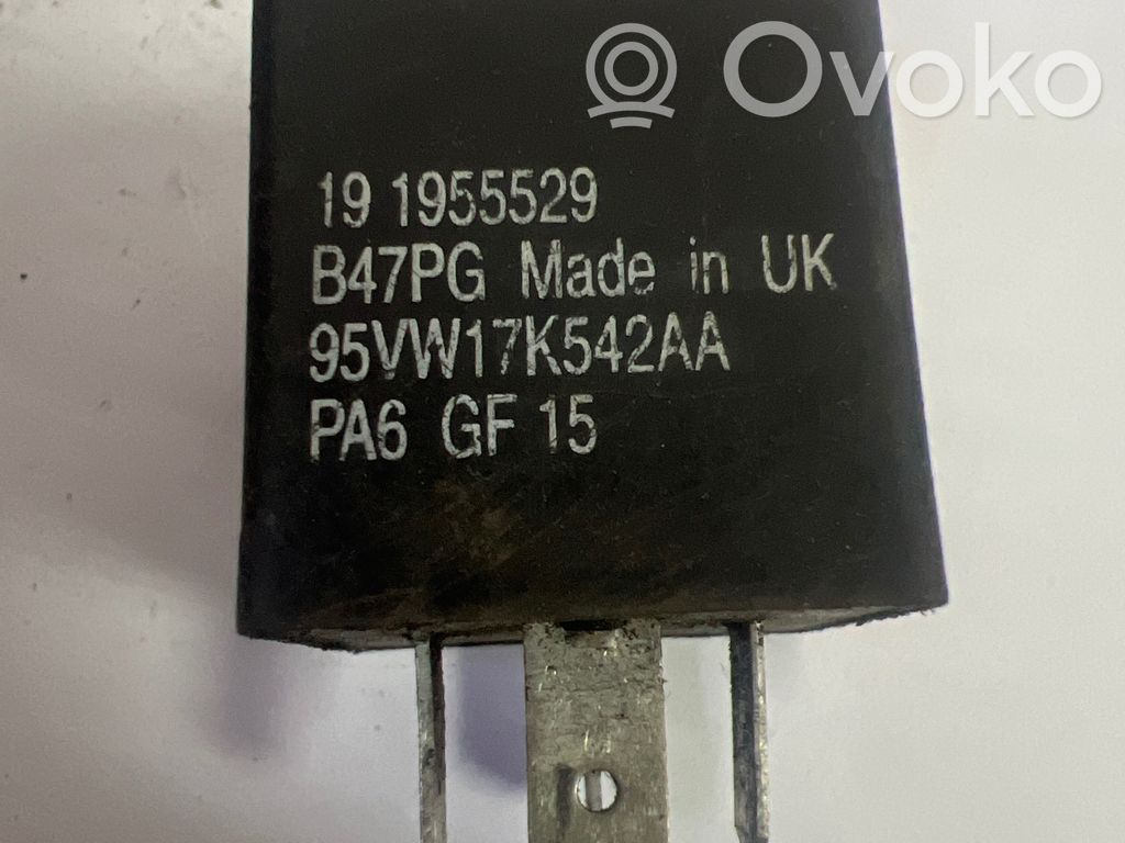 Audi A4 S4 B5 8D Kita rėlė 
