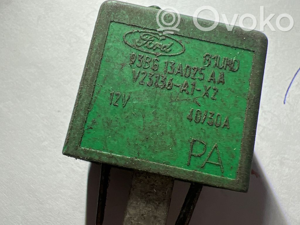 Ford Mondeo MK II Other relay 