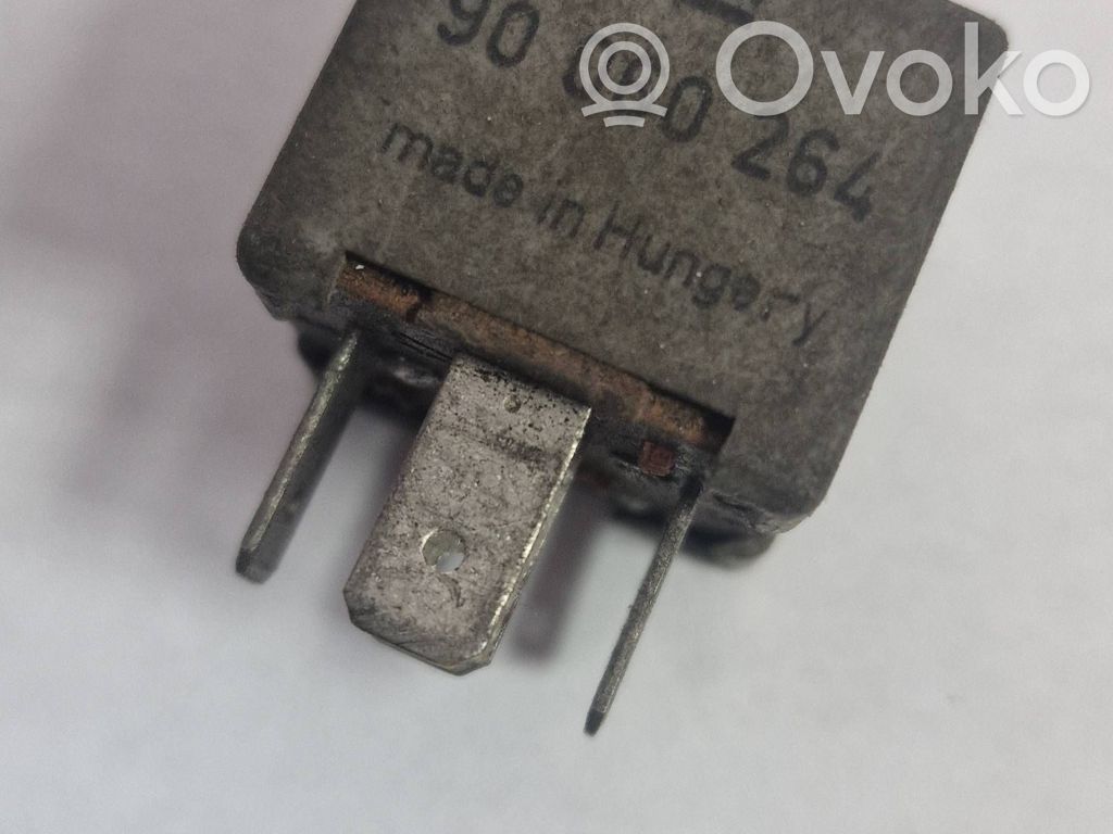 Opel Corsa B Muu rele 