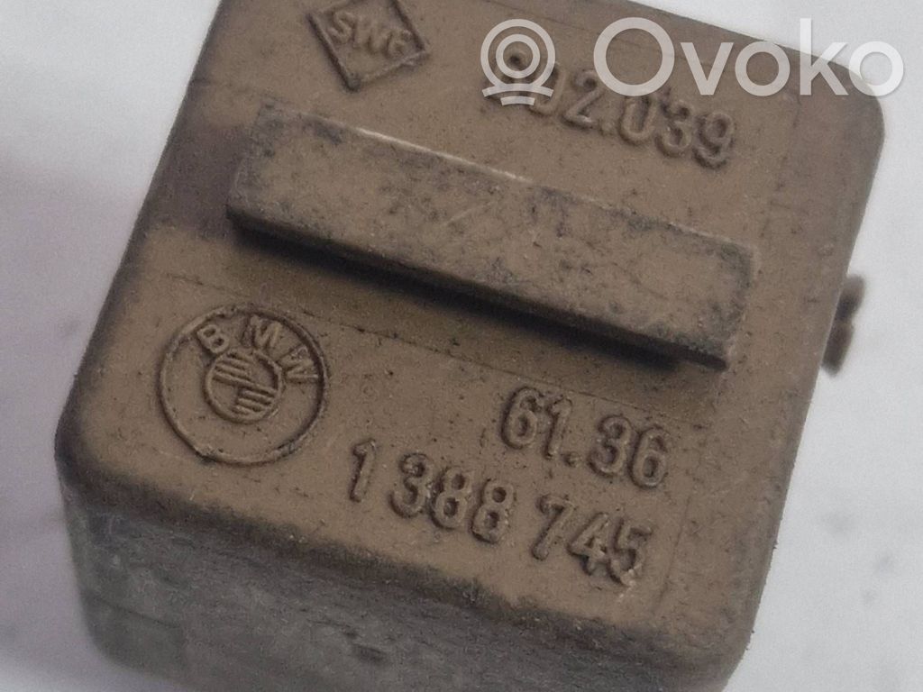 BMW 5 E34 Other relay 