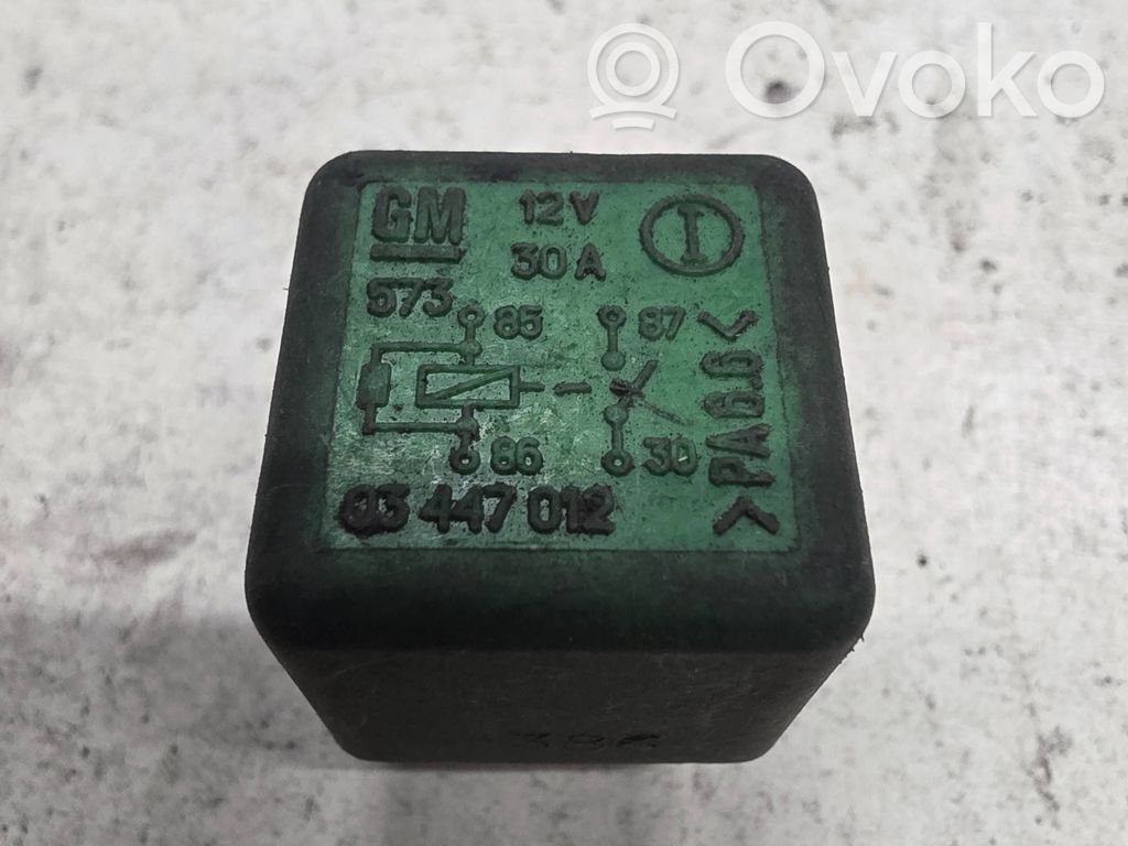 Opel Corsa B Muu rele 