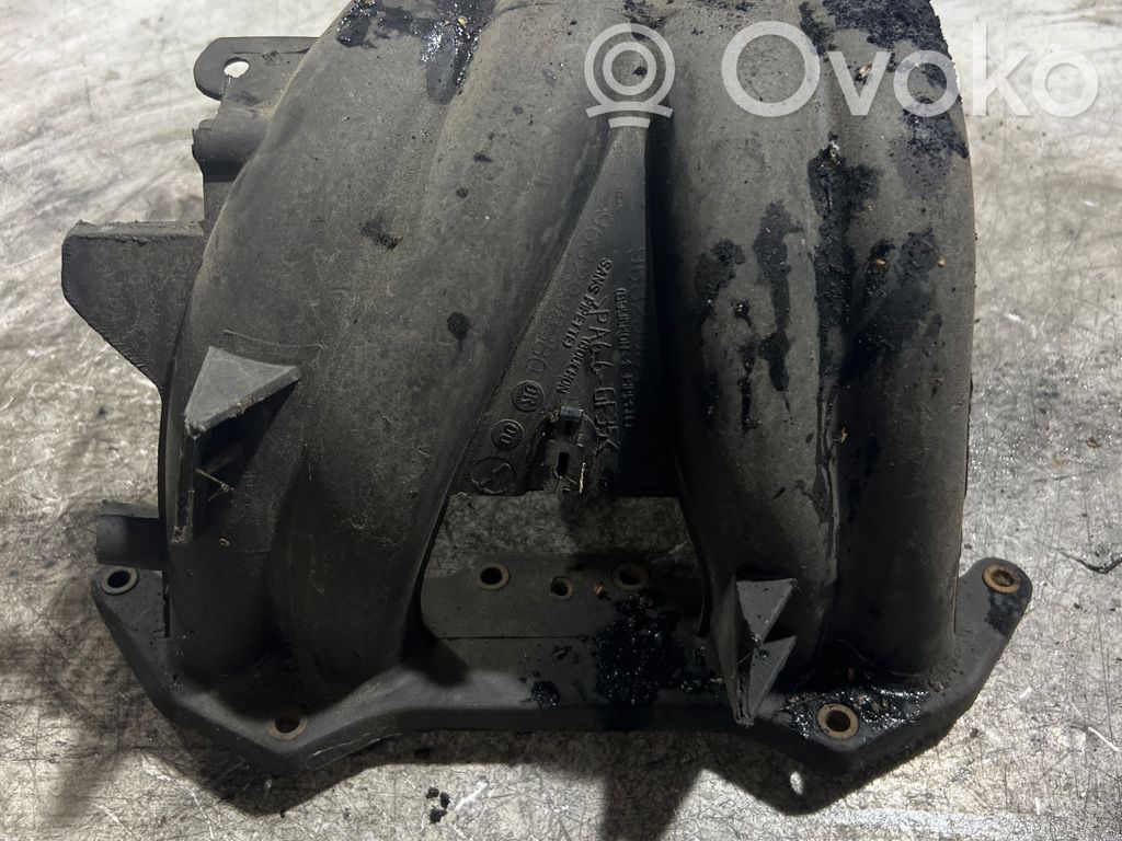 Peugeot 406 Colector de admisión 