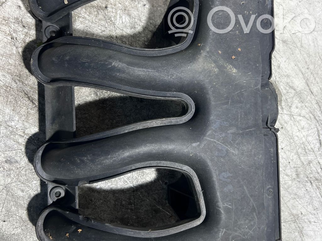 Peugeot 206 Colector de admisión 